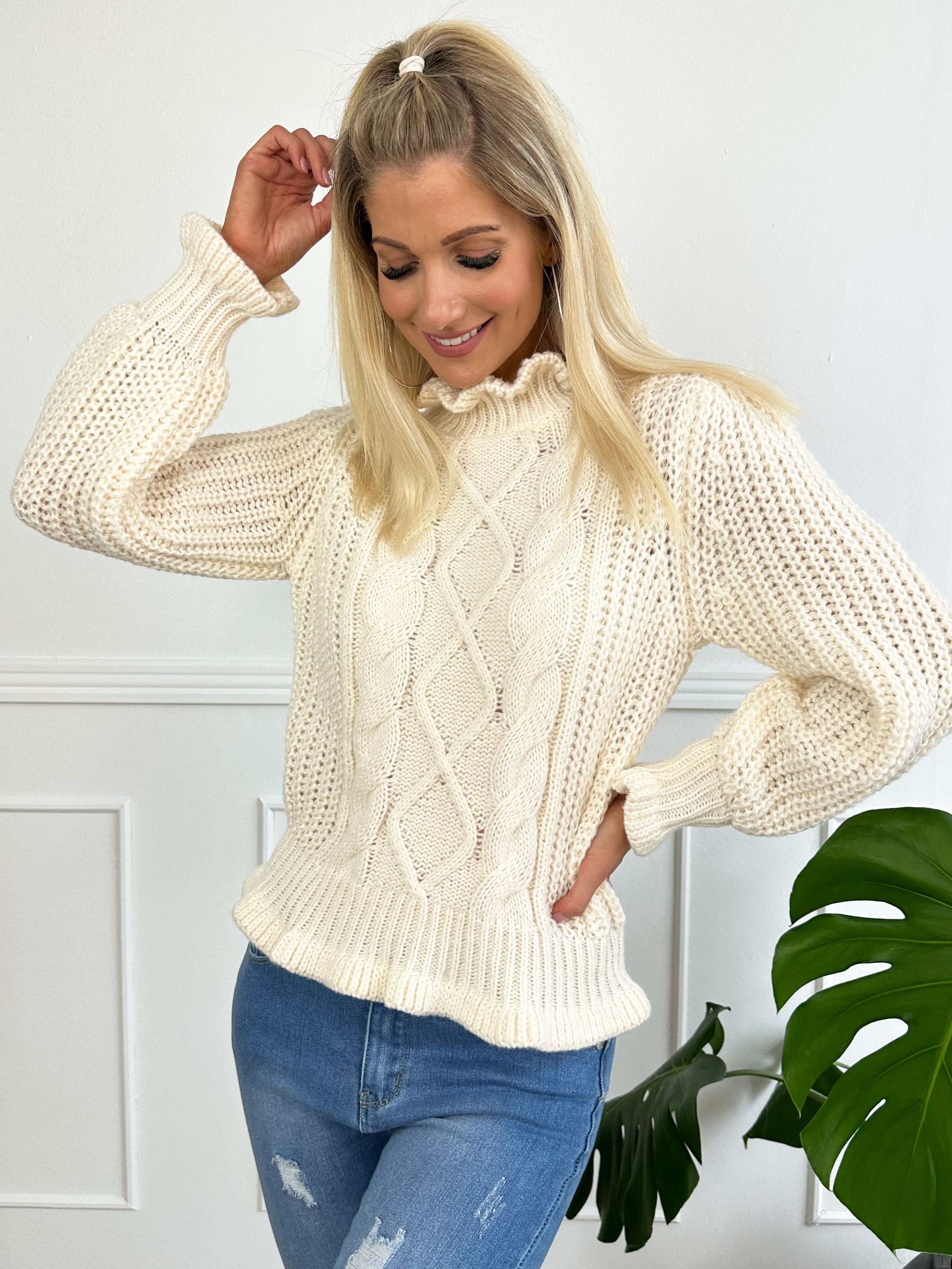 Hella - Tjock stickad tröja med söta ballongärmar